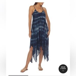 Raviya
Tie-Dye Handkerchief-Hem Cover-Up Dress